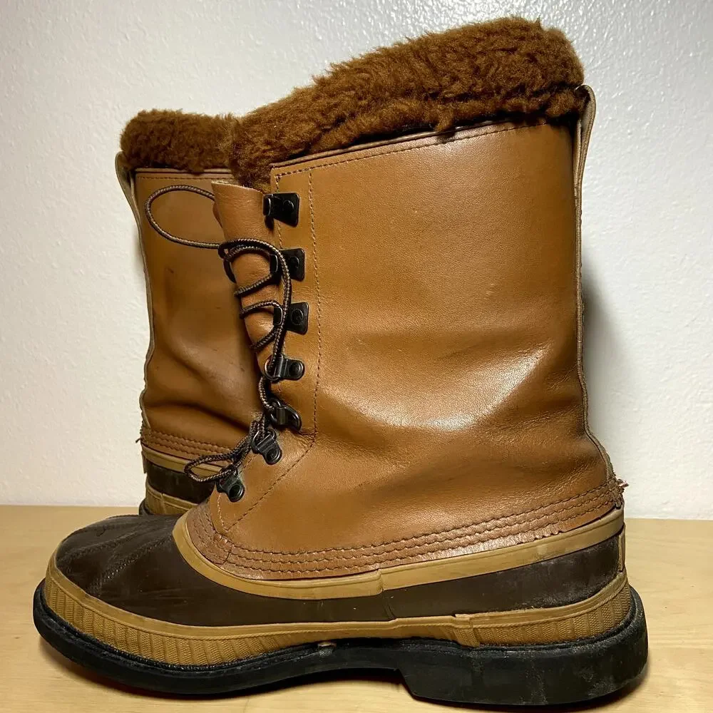 Sorel caribou snow